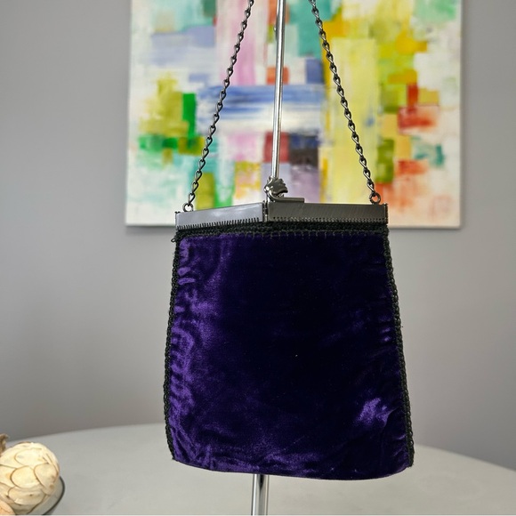 PRADA Velvet Clutch Purse Chain Strap Tulip Kiss Lock: Deep Purple Small - Picture 4 of 17